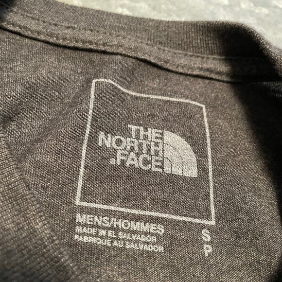 The North Face Yak Pack Hiking Tee Shirt Mens Small Gray Outdoor Camping Active - Picture 5 of 9